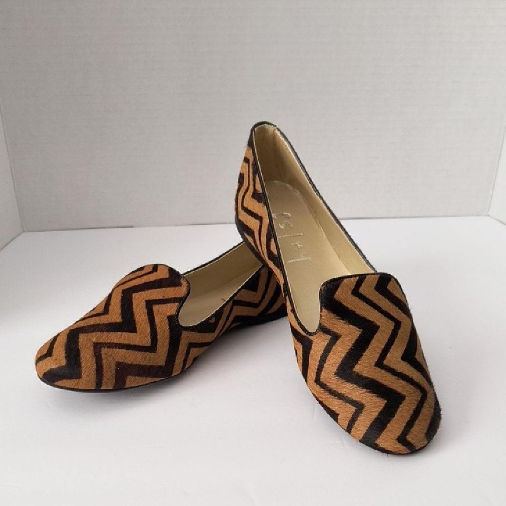 Elegant Brown and Black Chevron Loafers
